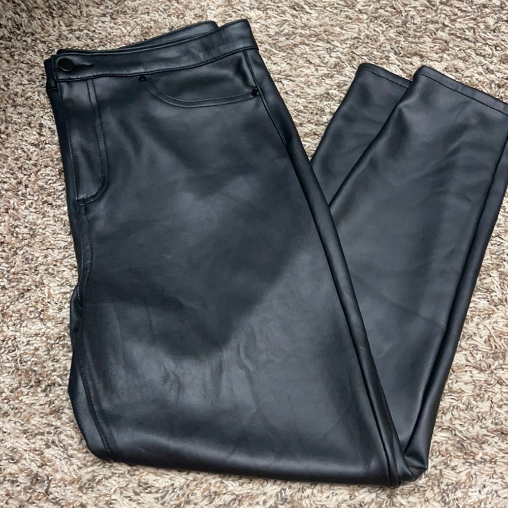 Faux leather black jeggings forever 21